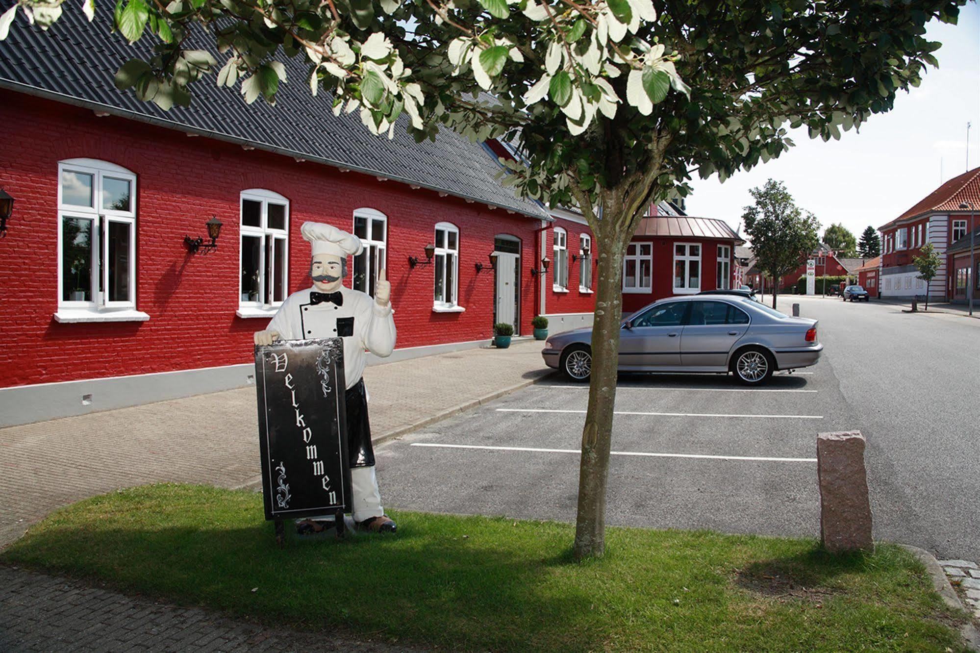 Agerskov Kro & Hotel Exterior photo